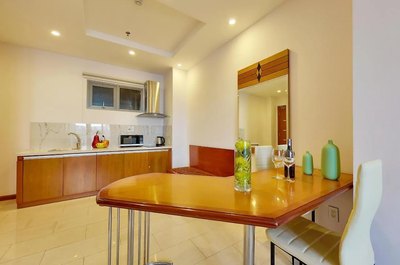 Richico Luxury Apartel Ocean Da Nang 4*,