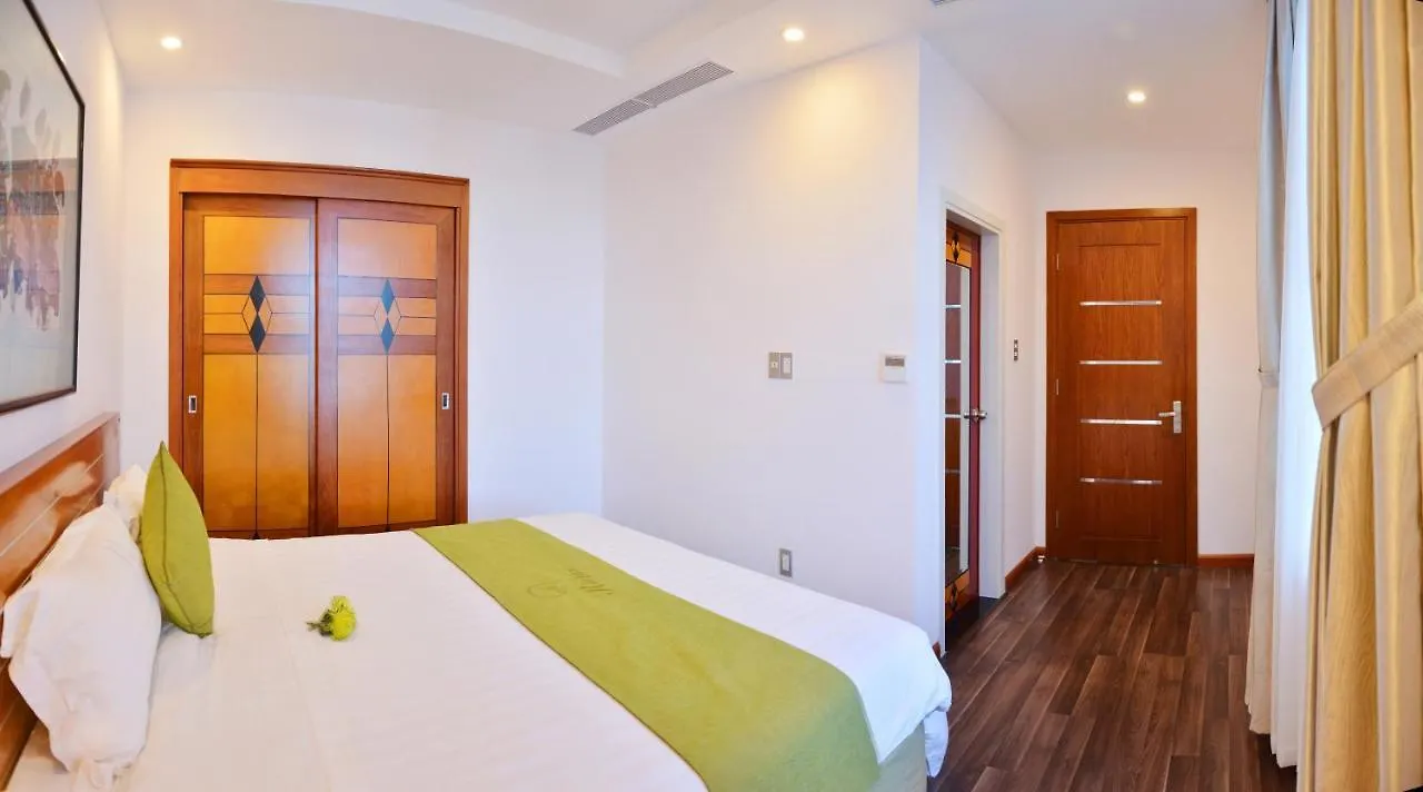 Richico Luxury Apartel Ocean Da Nang 4*,